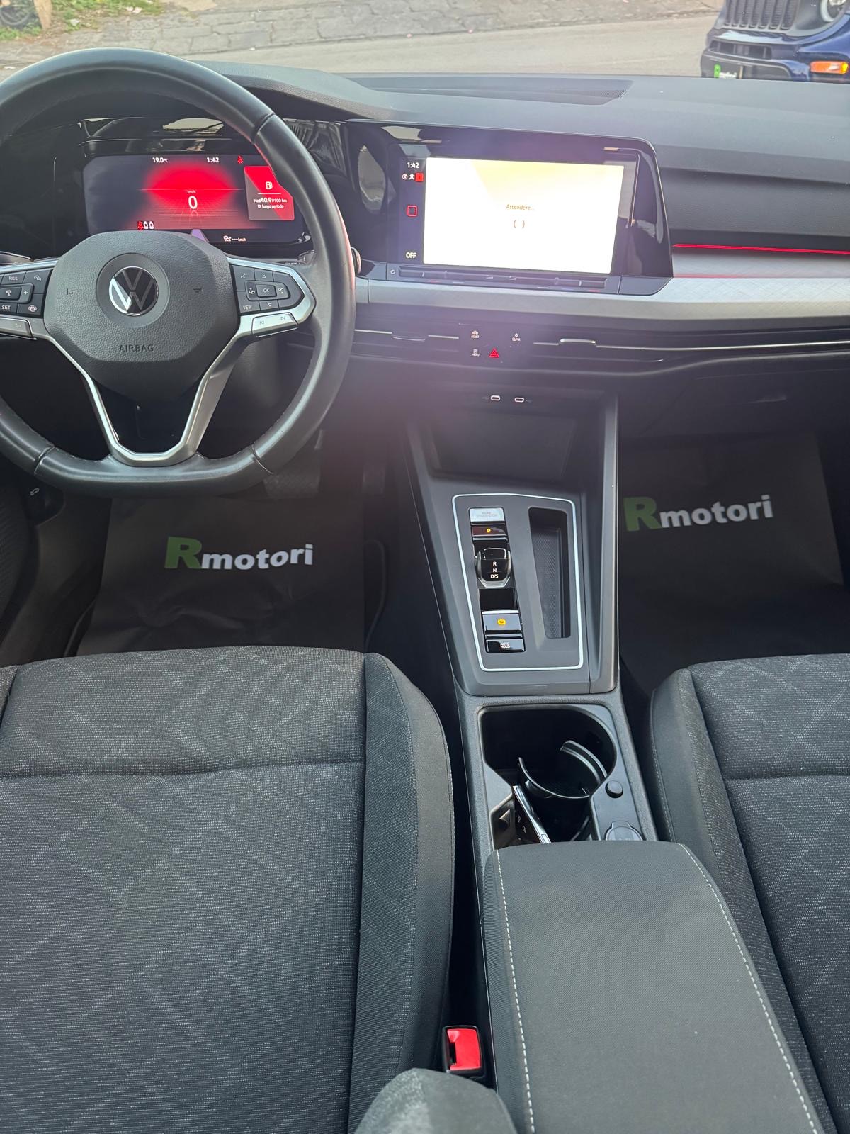 64f64573-e8f7-4353-b242-bcb5690f4cd1