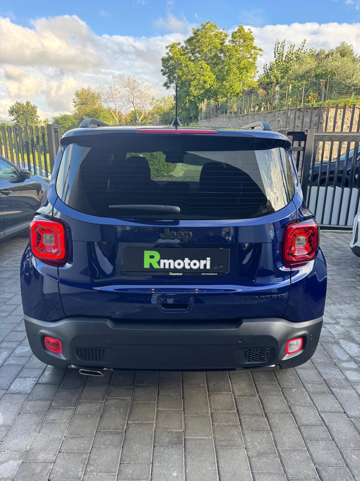 b5f95f44-7829-4a8e-8f5c-931c26a23282