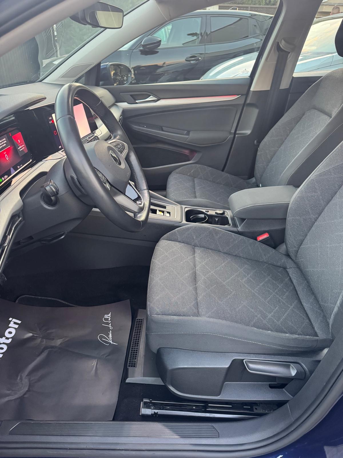 e890dcf0-4a12-4658-8a63-1c28de070272