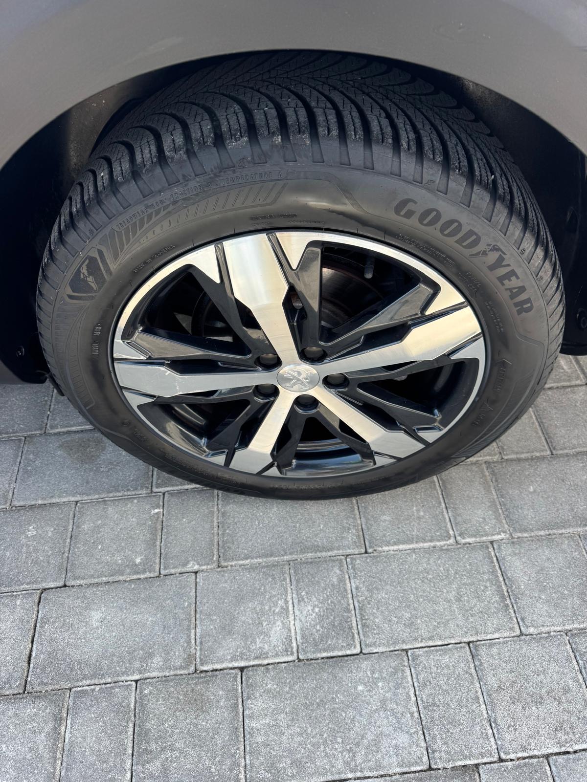 d75fed56-e6e1-403d-bf78-5c2daf0101bc