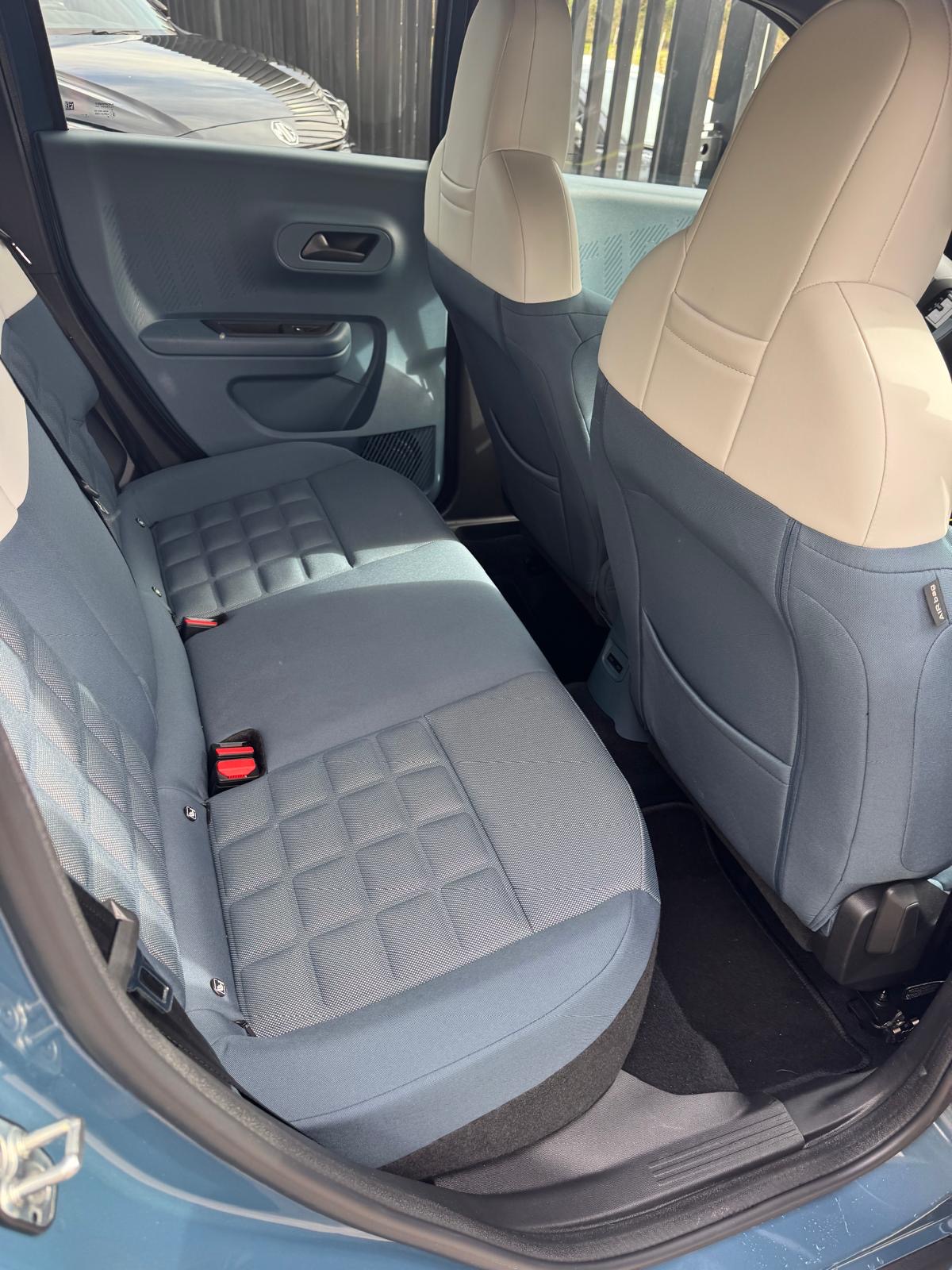 b93a9a8c-6ff9-403c-990a-aabf099687ce