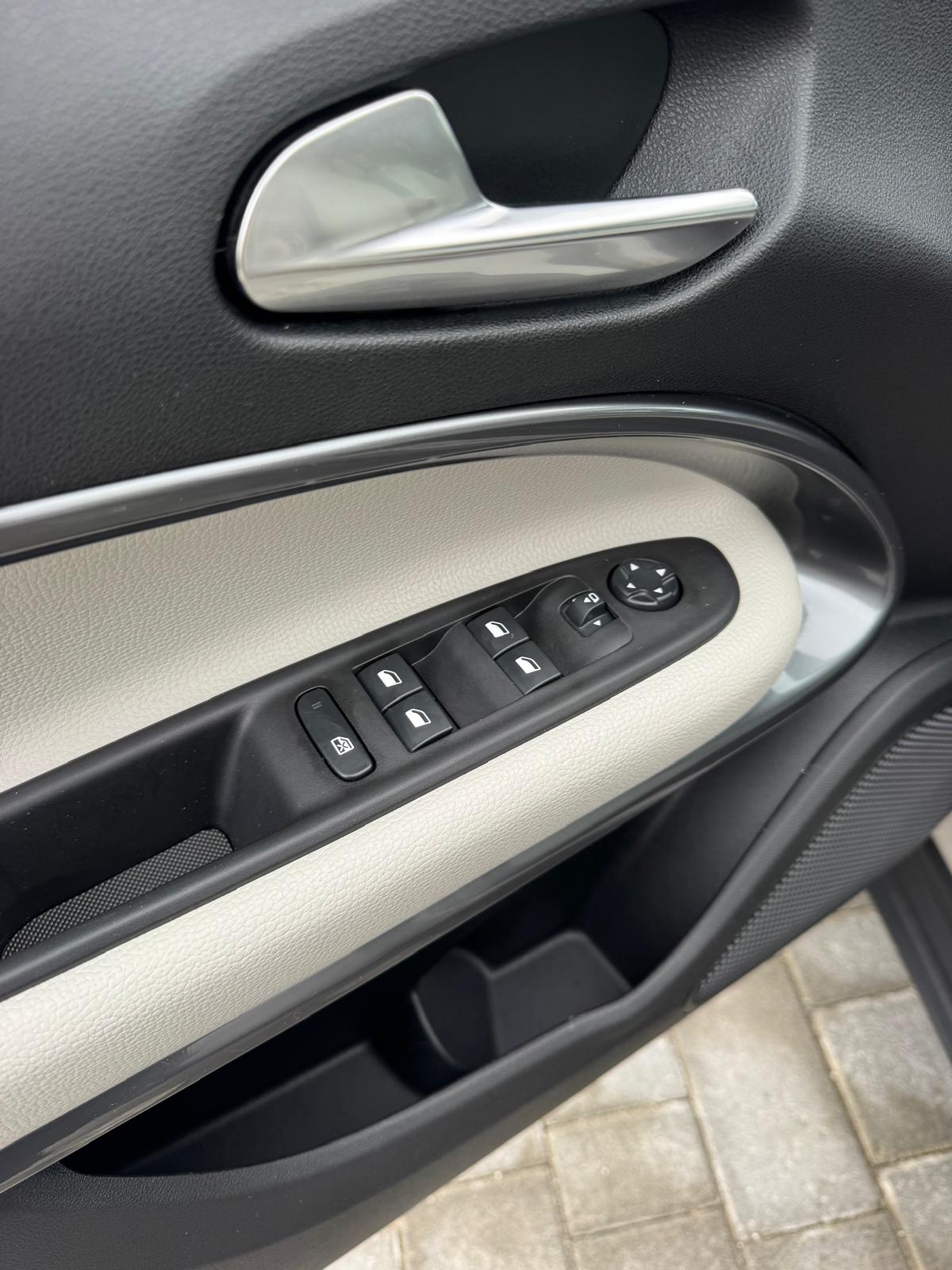 a2160960-5277-4fc0-a21a-302d4336f5ea