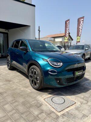 FIAT 600 HYBRID LA PRIMA 145CV