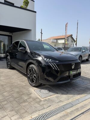 PEUGEOT 3008 GT 1.2 HYBRID