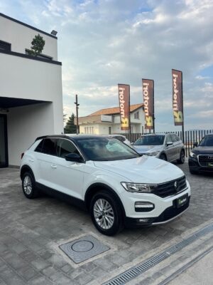 VOLKSWAGEN T-ROK Business